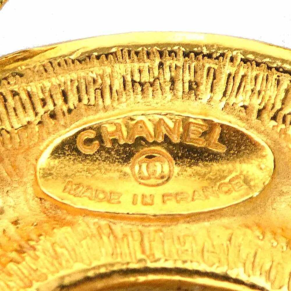 CHANEL Authentic Gold Logo Brooch - Picture 9 of 9